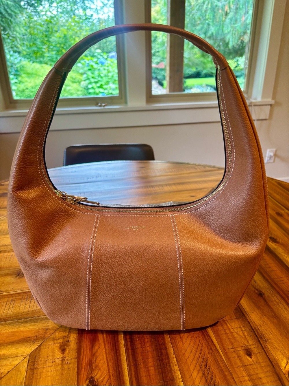 Le Tanneur medium leather hobo bag in tan